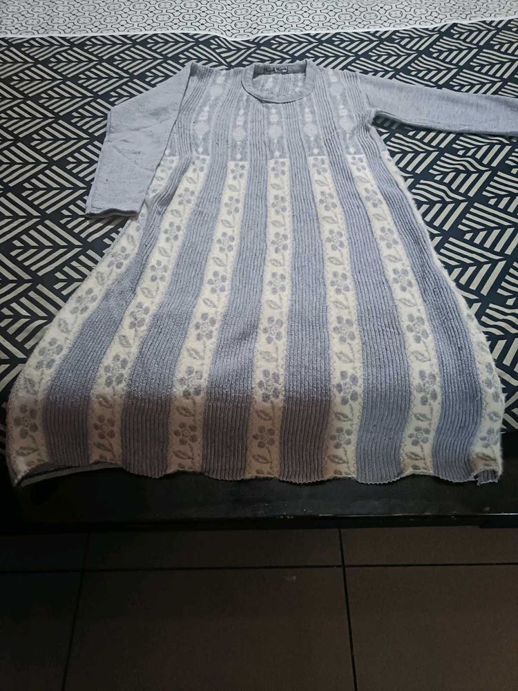 Elegant Striped Floral Knit Kurta