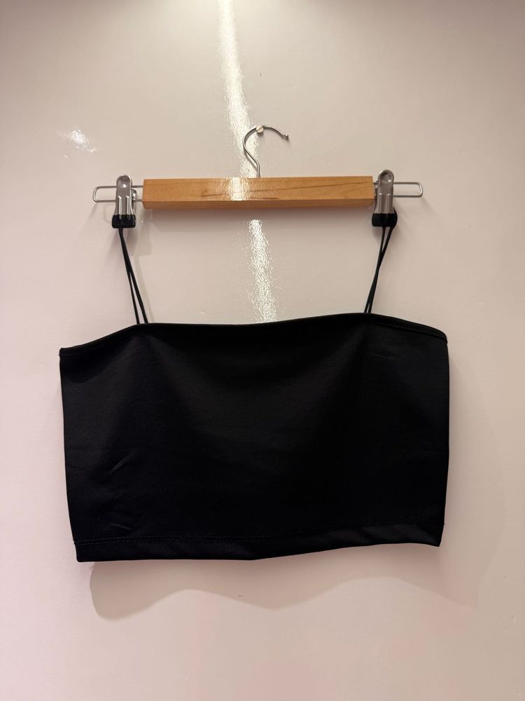 ❗️Sleek Black Camisole Top❗️