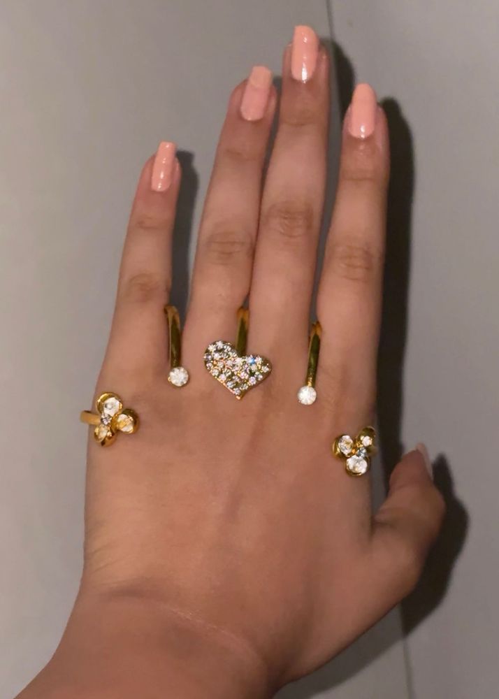Sparkling Heart Ring Set