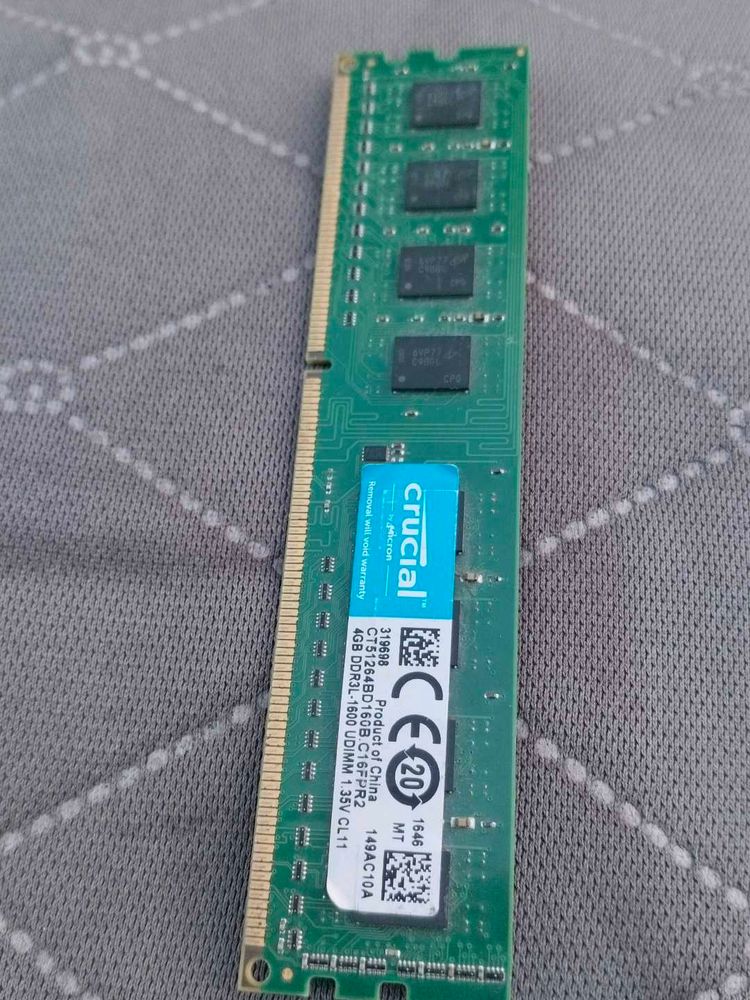 Crucial 4GB DDR3 RAM Module