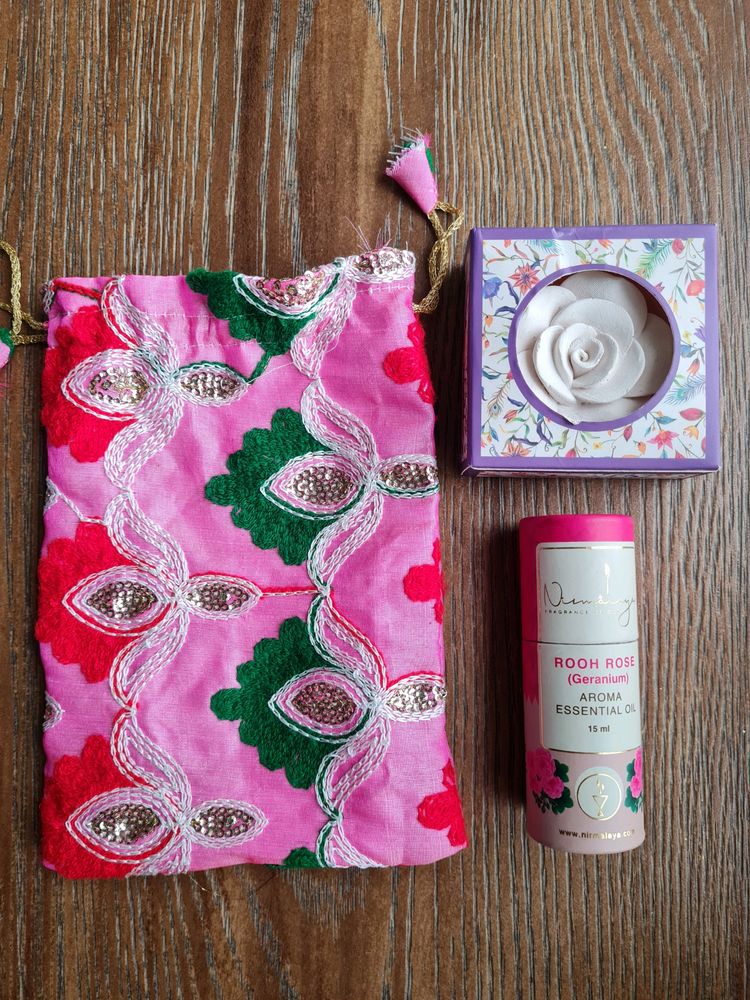 Rose Essential Oil And Flower Diffuser