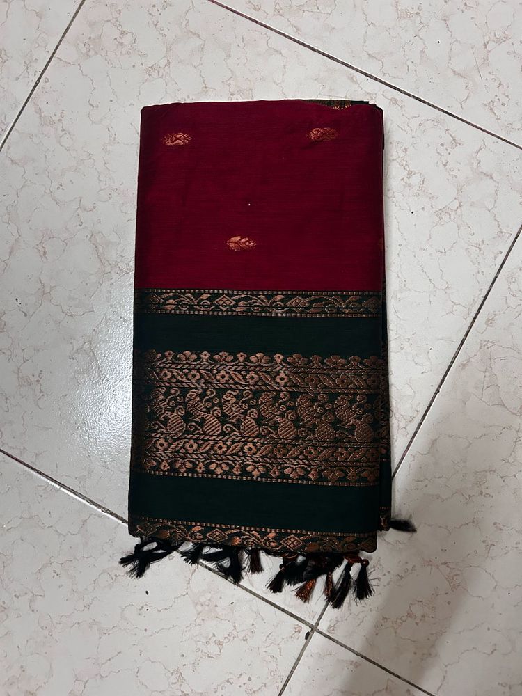 Elegant Maroon &amp; Green Gadwal Saree