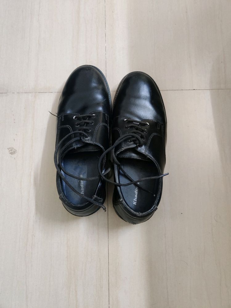 School shoe