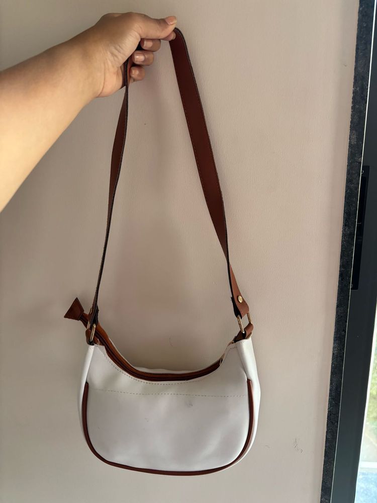 White &amp; Brown Shoulder Bag