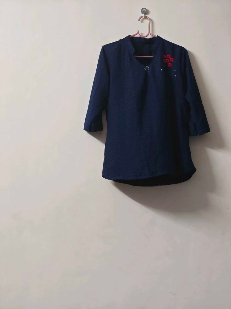blue solid top