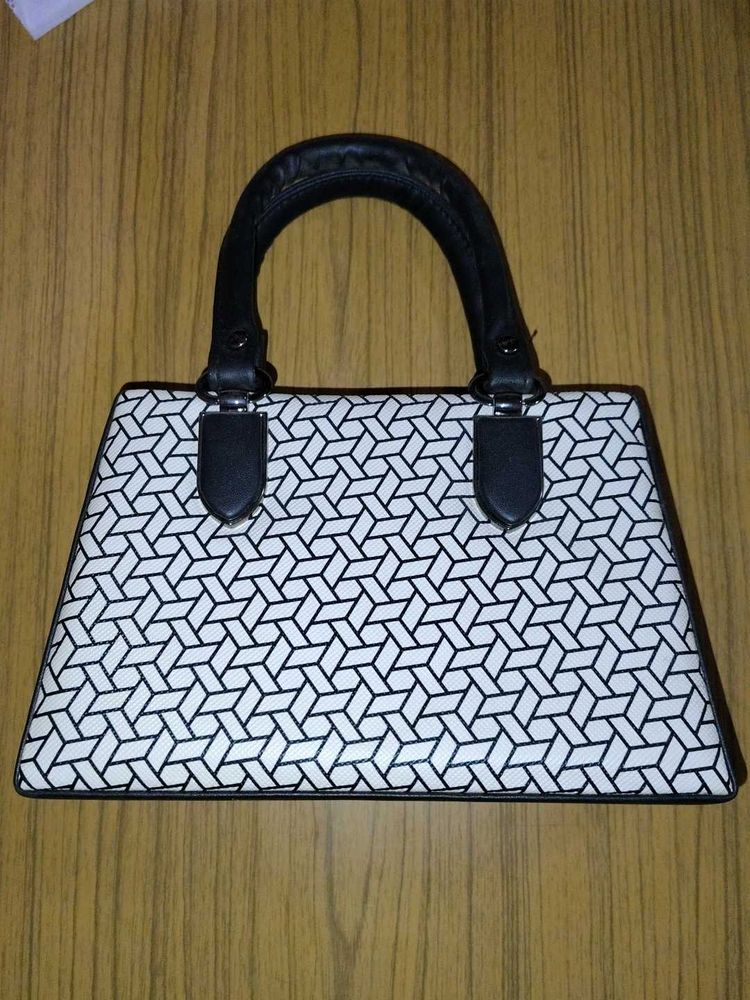 Stylish Geometric Handbag