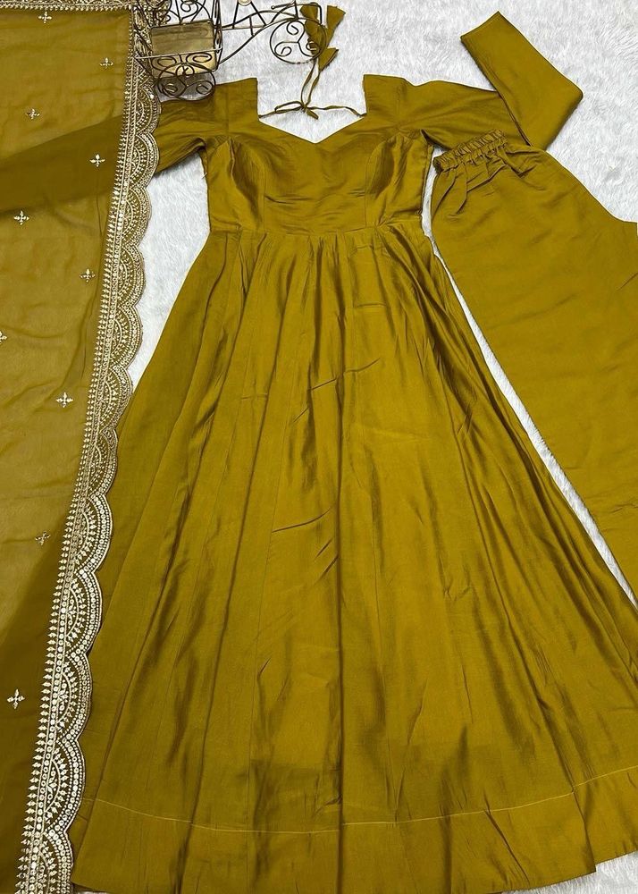 Elegant Mustard Kurta Set with Dupatta