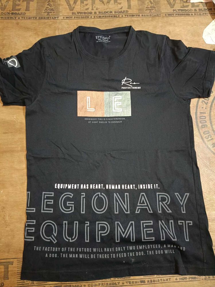 Stylish Black Graphic T-Shirt