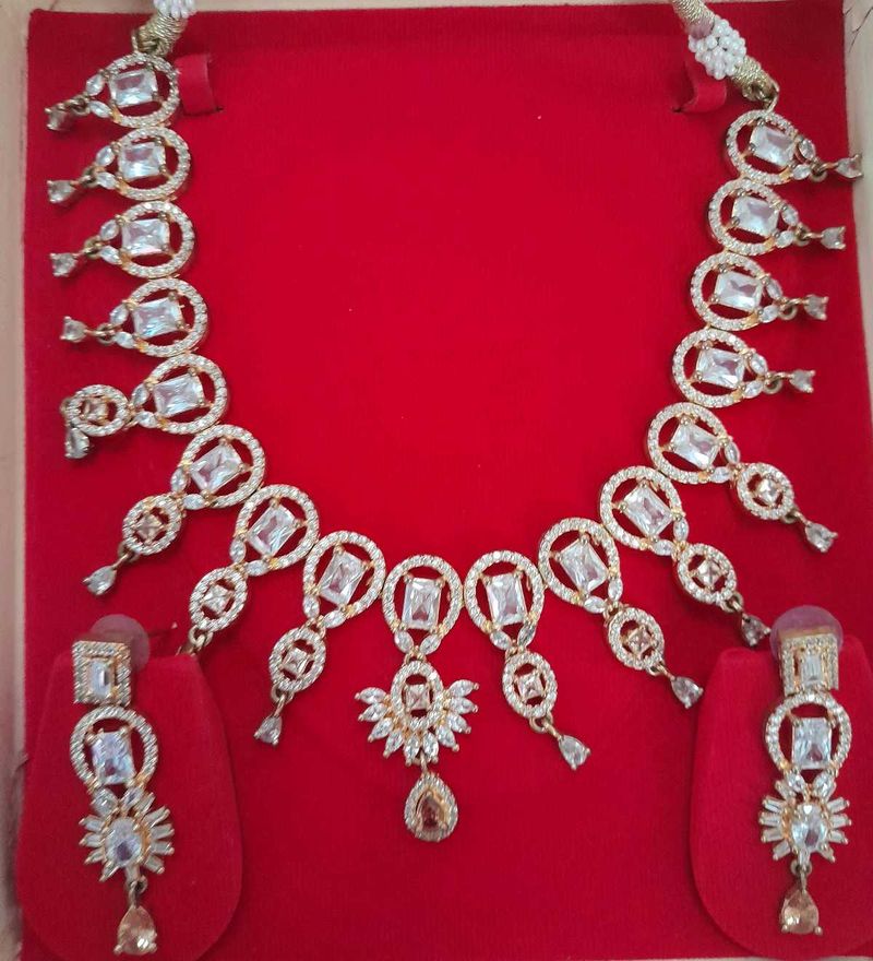 Stunning Necklace and Earring Set