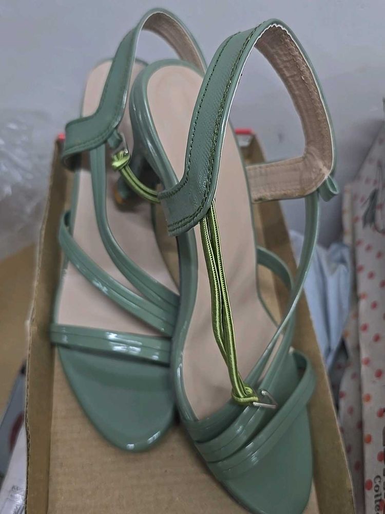 New Kitten Heels Sage Green