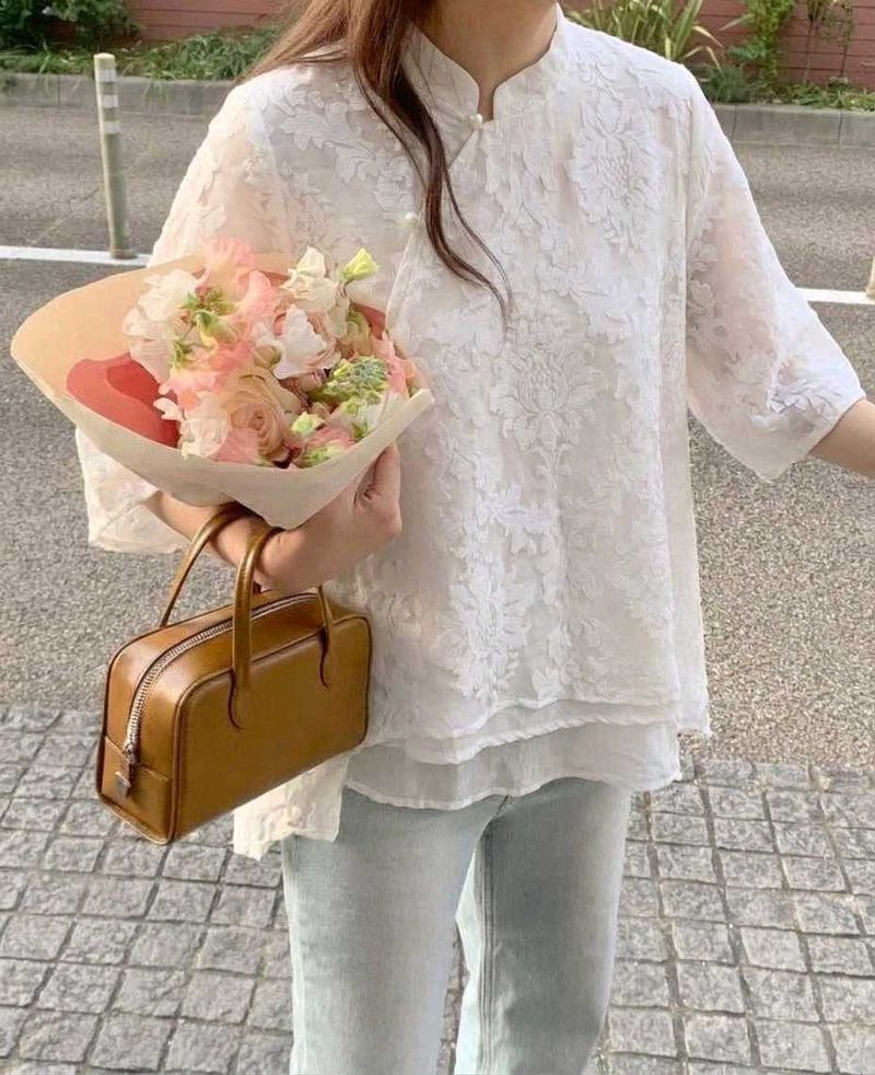 New with tag Elegant White Lace Blouse