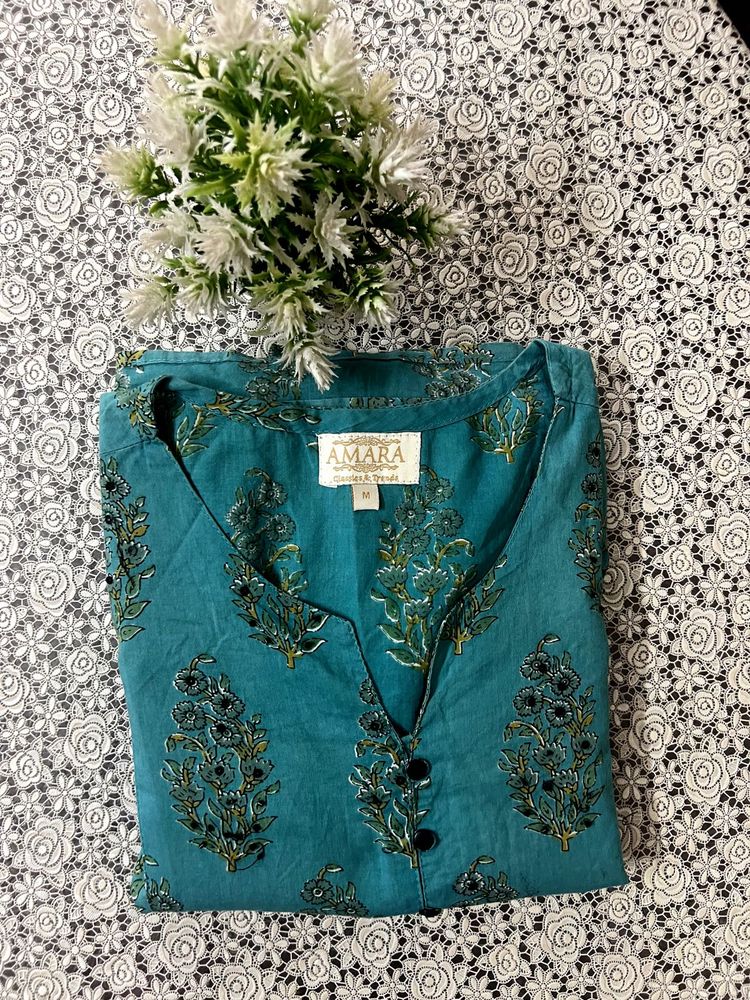Elegant Floral Print Kurta