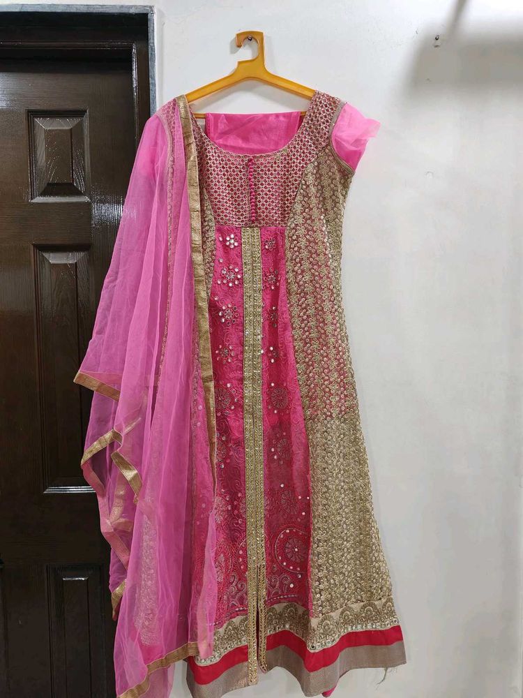 Pink &amp; Gold Embroidered Kurta Set
