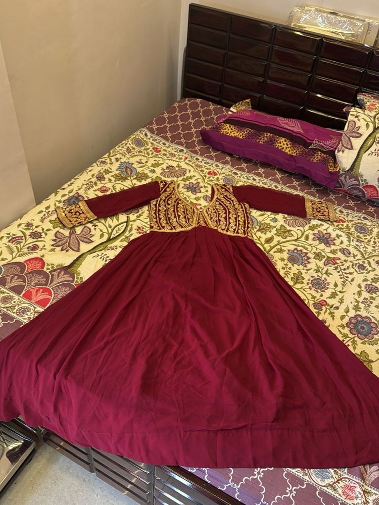 Elegant Embroidered kurti in size medium