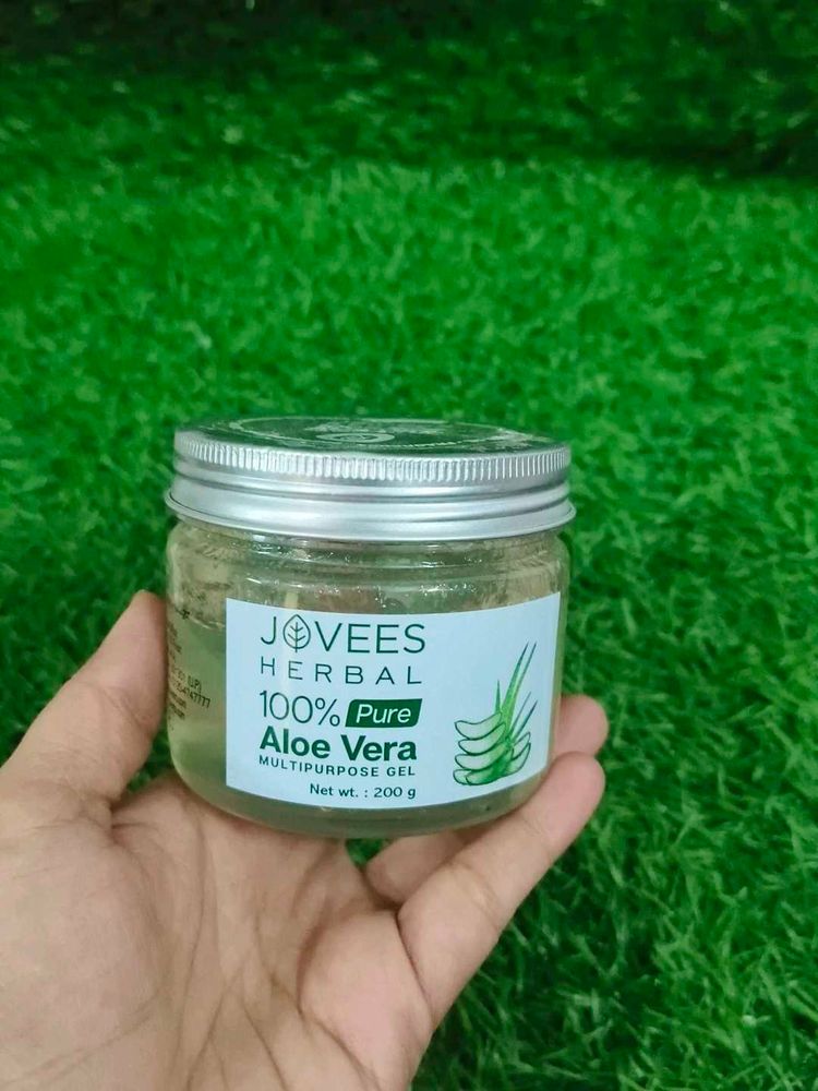 Jovees Herbal 100% Pure Aloe Vera Gel