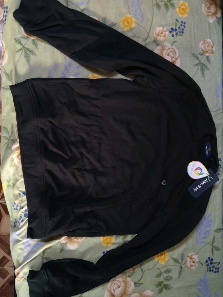 🇺🇸allen Solly black sweatshirt