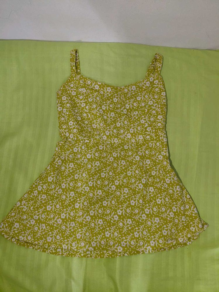 peplum top