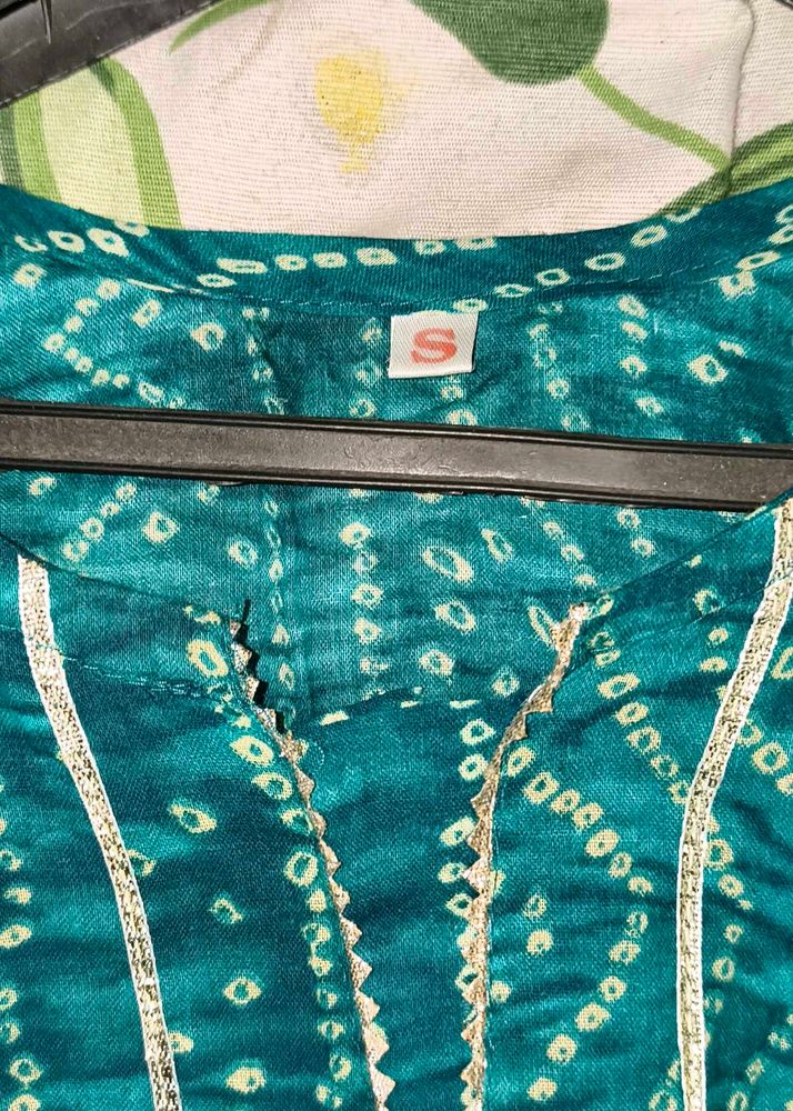Green Ethnic Kurti | Stylish Print