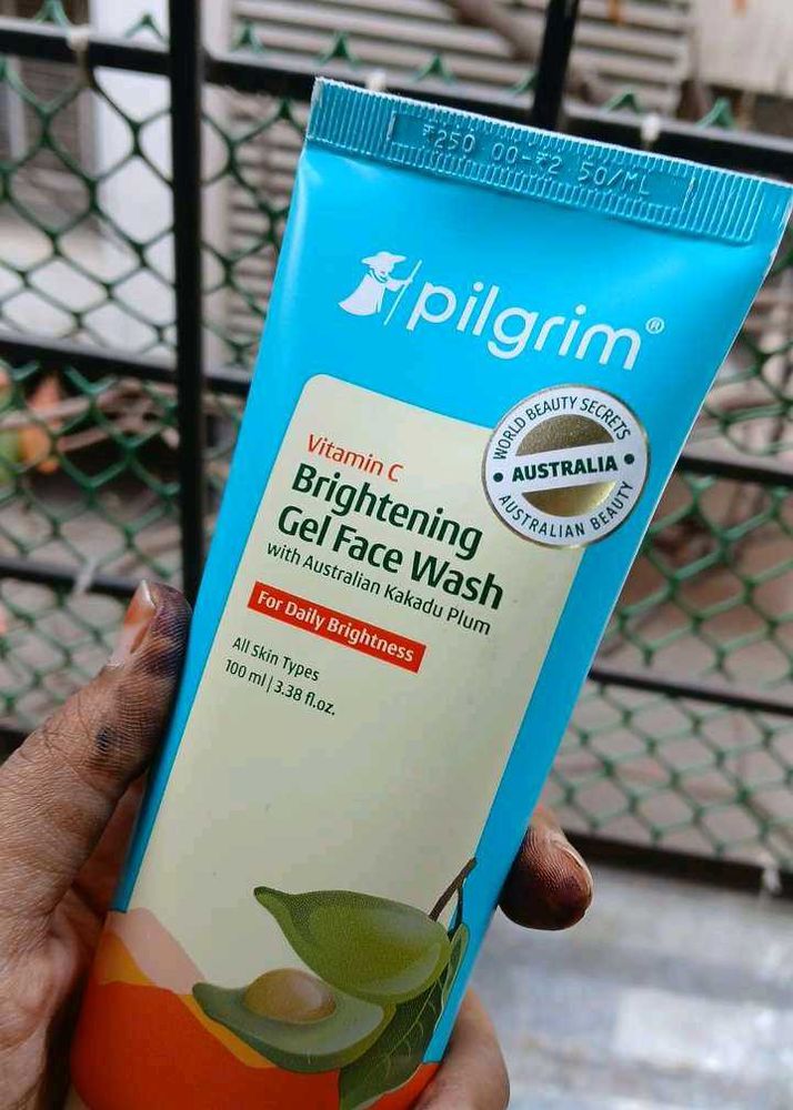 Pilgrim Vitamin C Brightening Face Wash