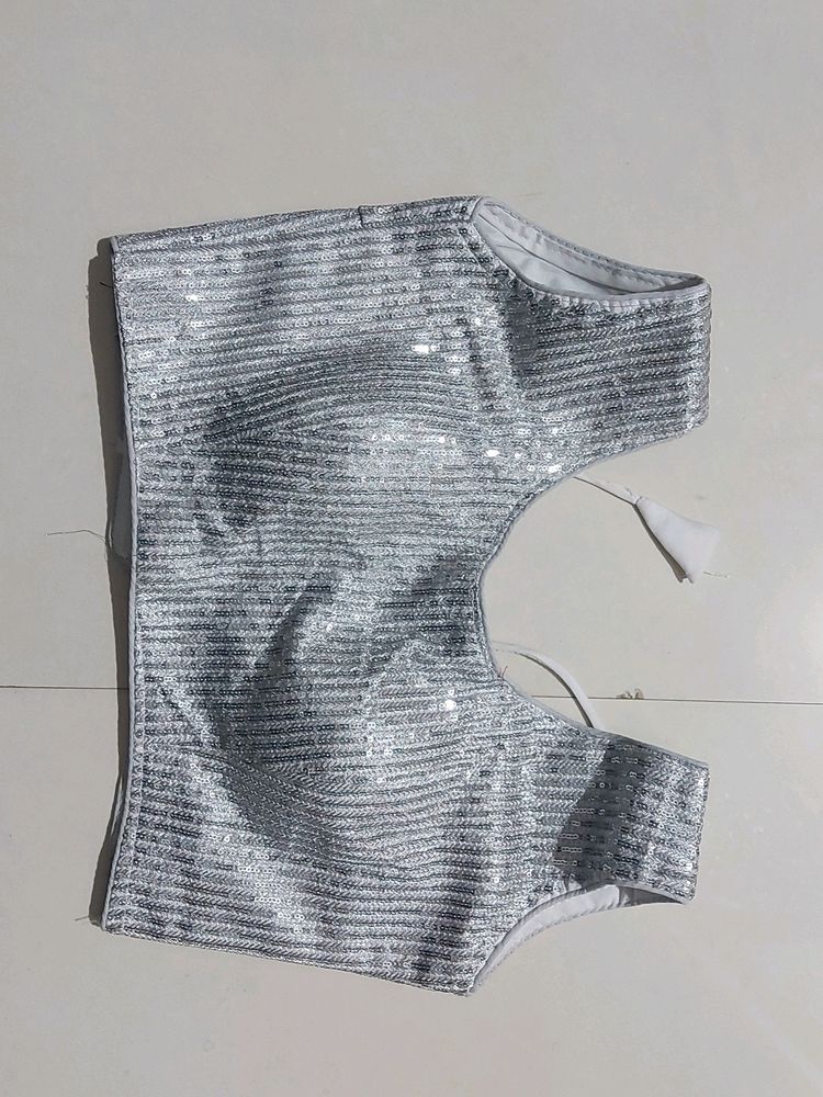 Beautiful 😍 Silver Stylish Blouse