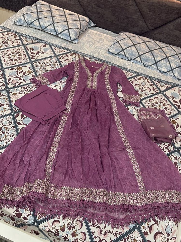 Beautiful Light Purple Anarkali 3 pc set