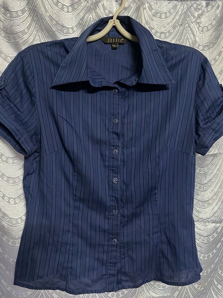 Chic Navy Striped Button-Up shirt