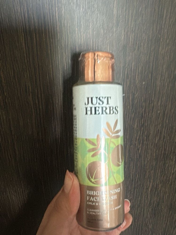 Just Herbs Brightening Face Wash