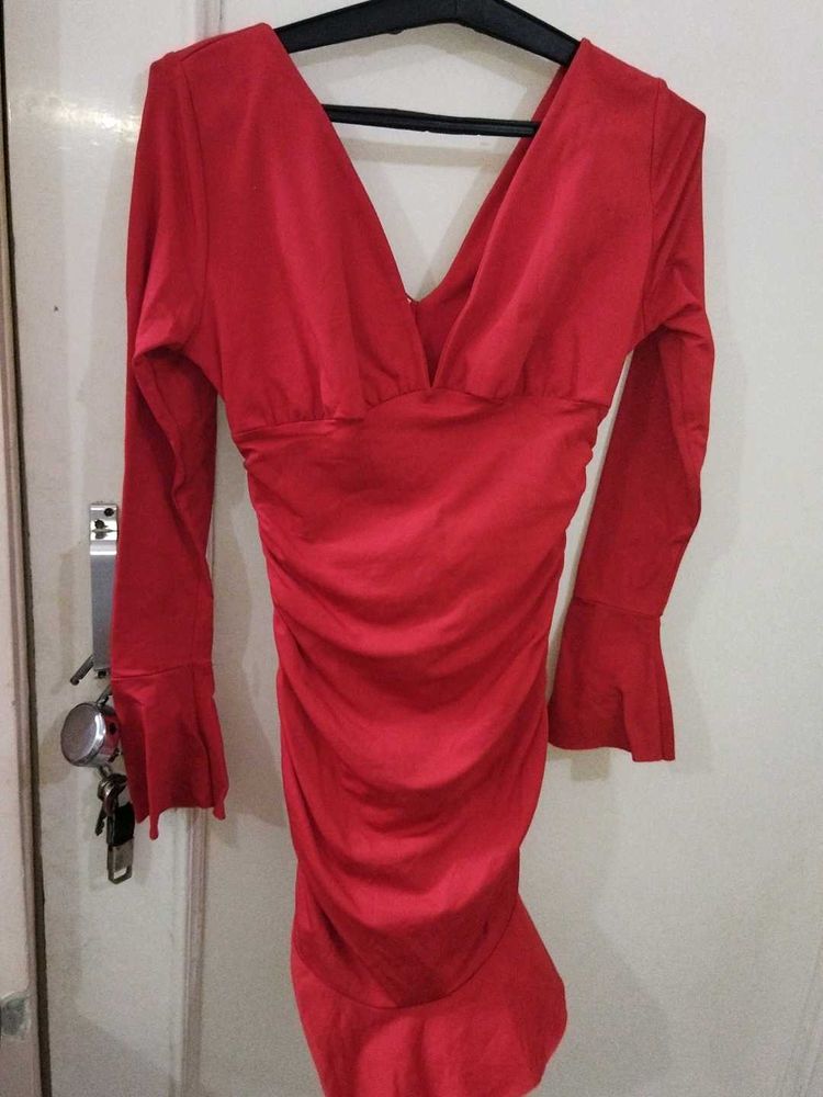 Chic Red Ruched V-Neck Dress