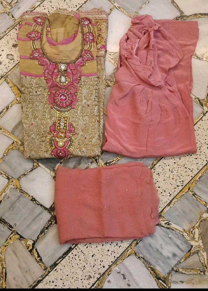 20. PURE CREPE Embroidered Suit