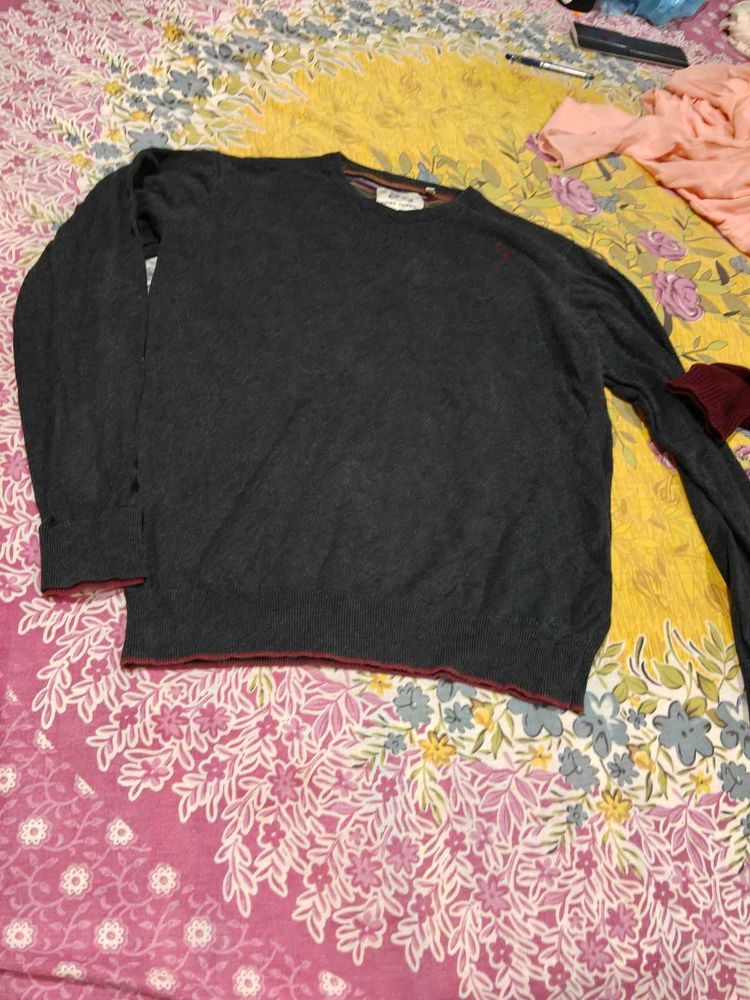 Men's Dark Grey Crew Neck Sweater
