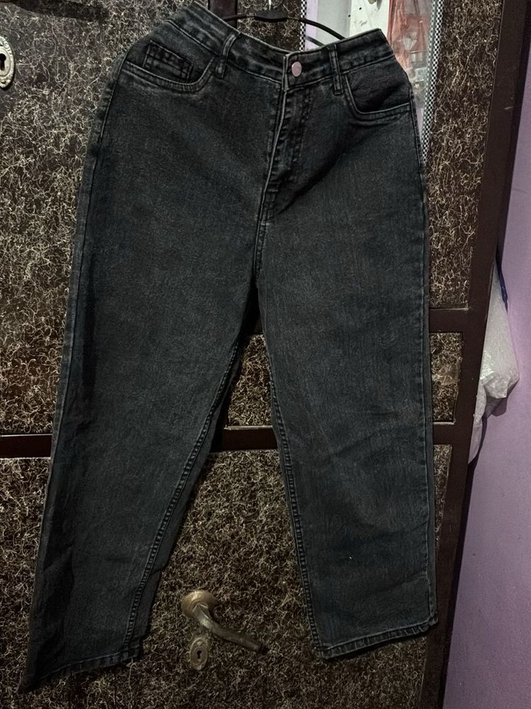 Chic Black Wash Jeans