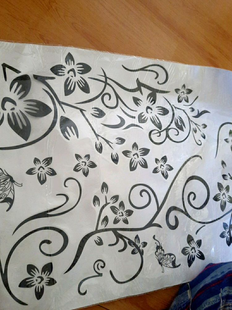 2 Wall Stickers