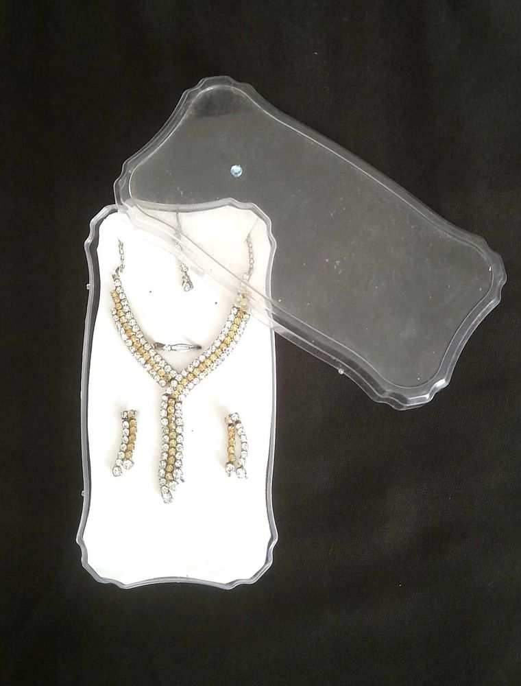 Sparkling Duel Tone Rhinestone Necklace Set
