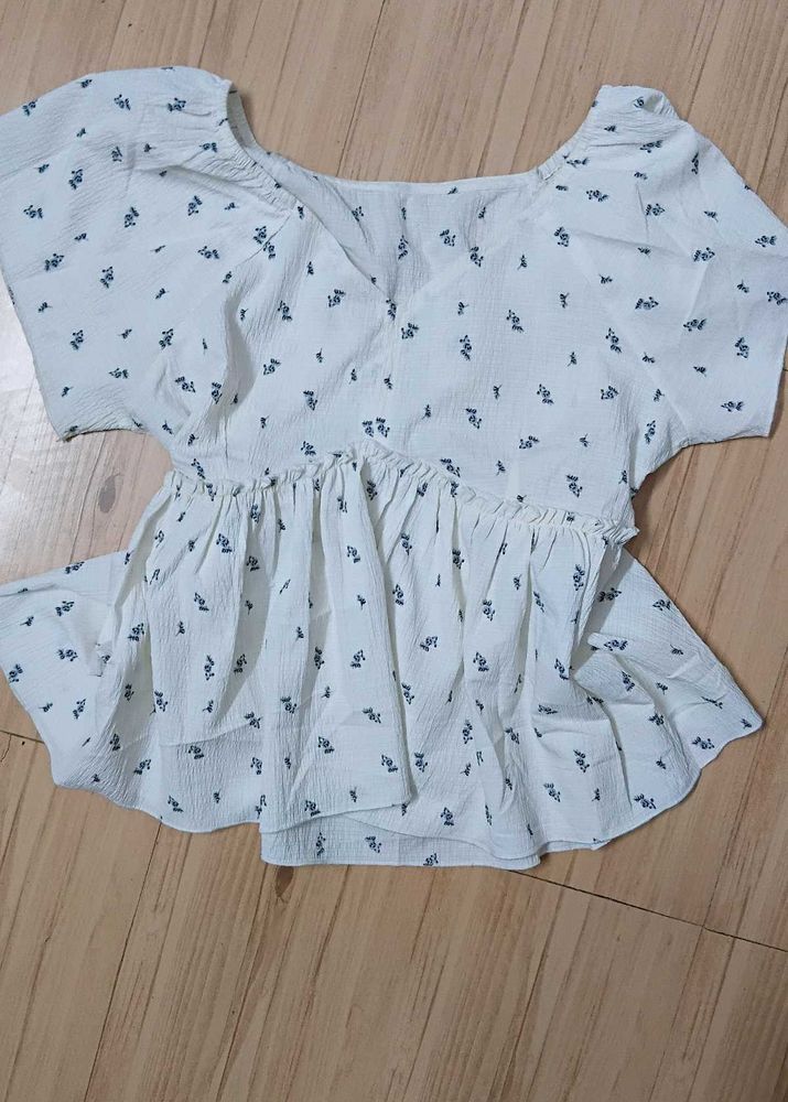 Cute White Floral Print Peplum Top