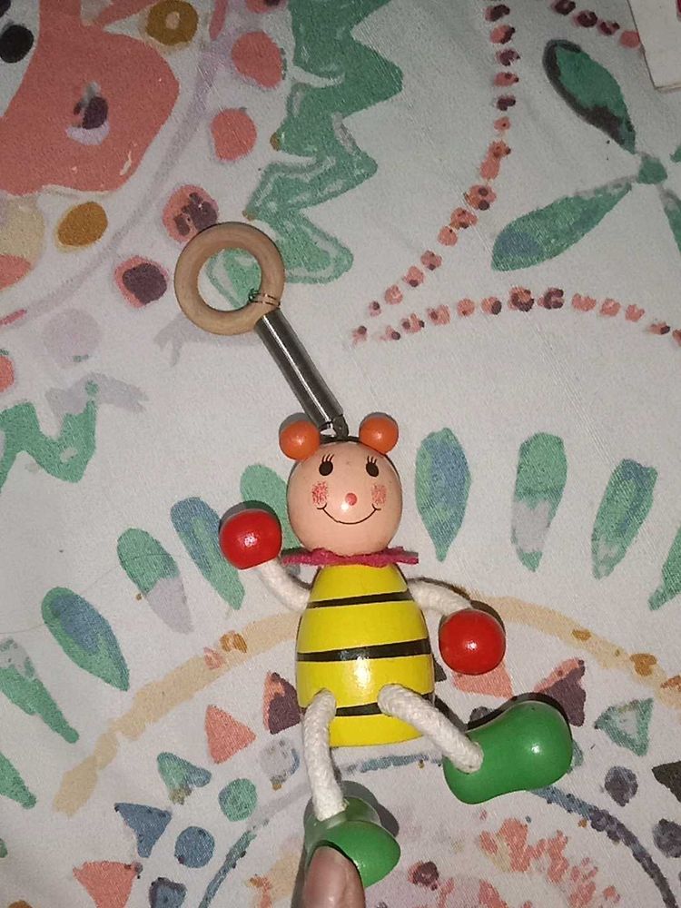 Cute wooden Bee Toy
