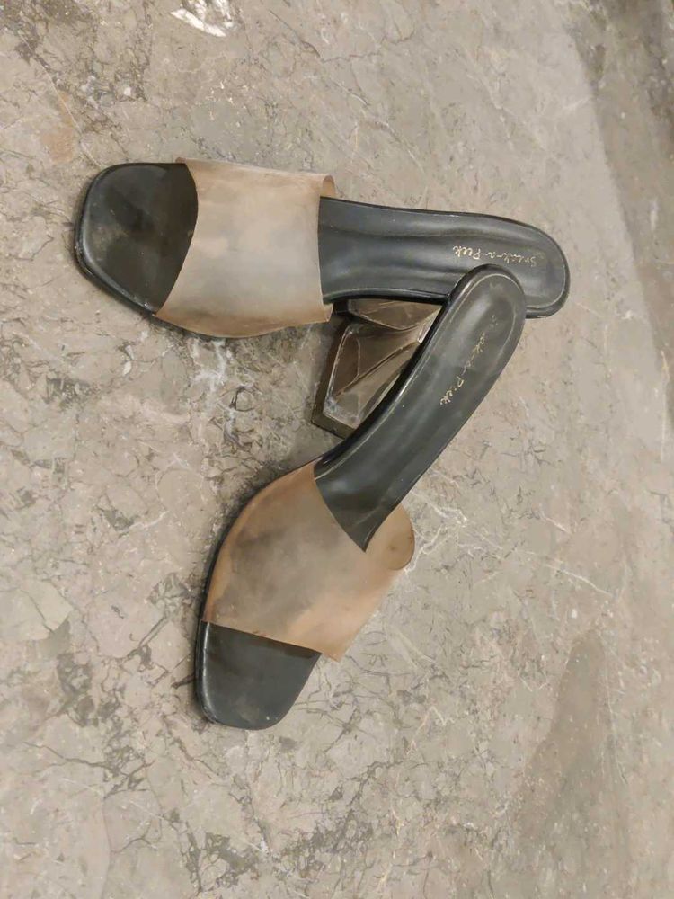 Stylish Women's Flats &amp; Sandals