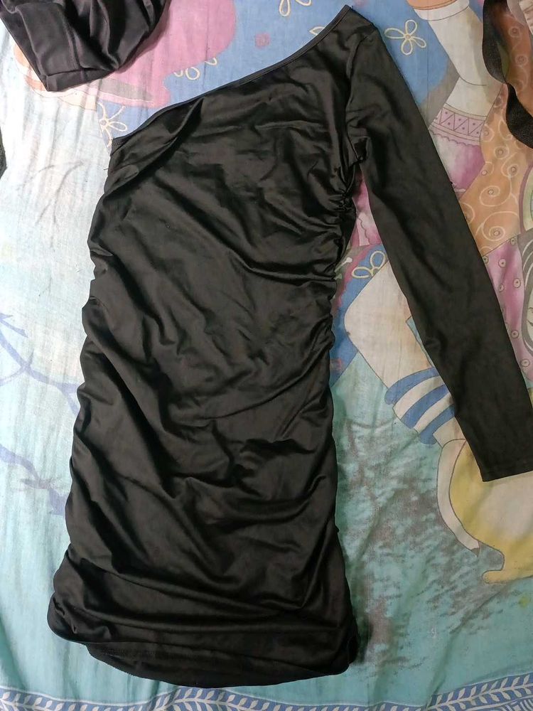 Chic One-Shoulder Ruched Black Dress