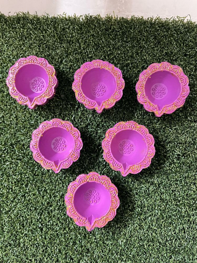 Set of 6 Decorative Diyas ( any colour)