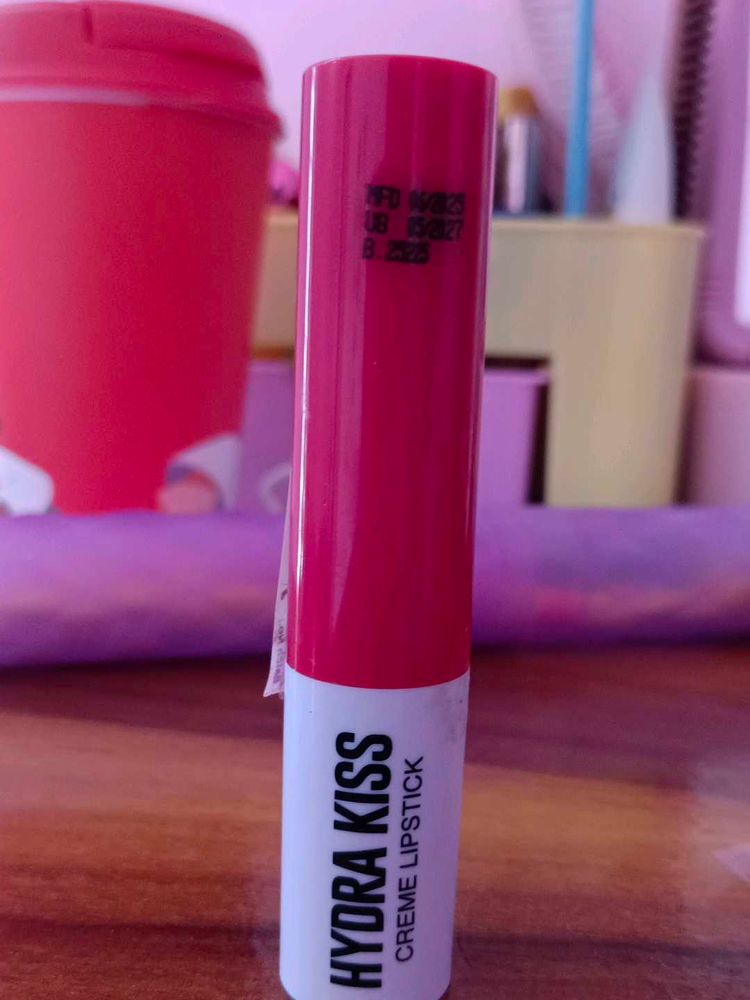 Hydra Kiss Creme Lipstick - Pink