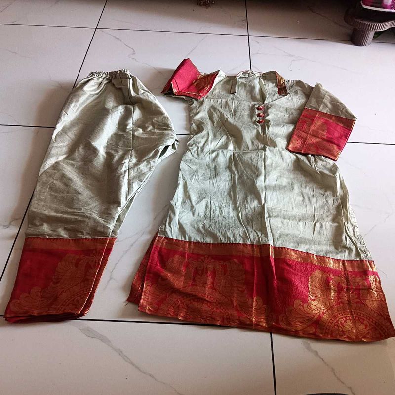 Elegant Kurta Set for Women