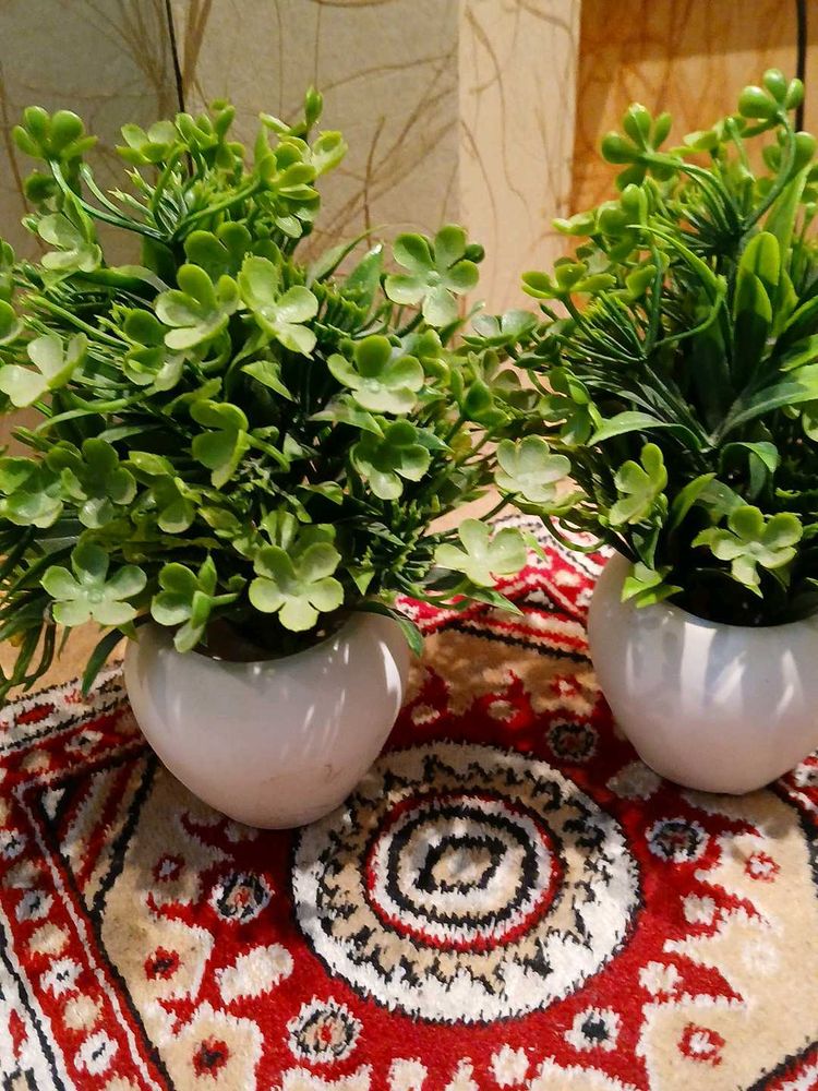 Set of 2 Artificial Green Plants