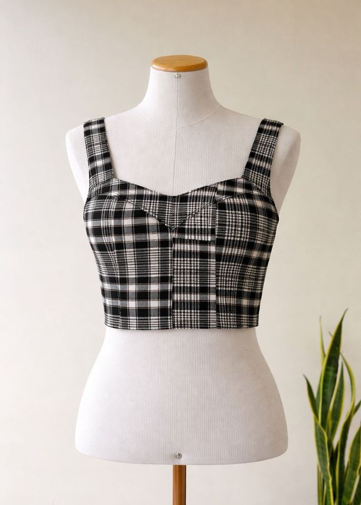 Bershka Plaid Sweetheart Crop Top