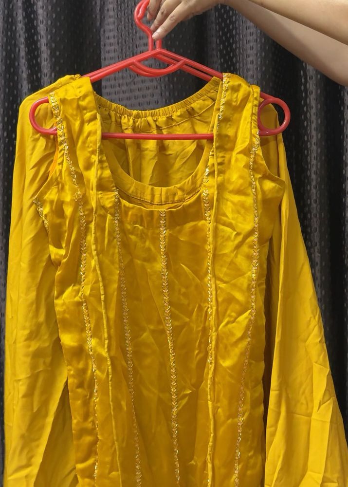 Yellow Kurta Set with Embroidered Detail