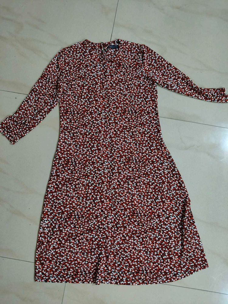 Chic Red Floral Print Dress