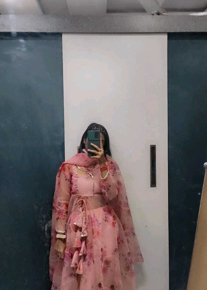 🌸 Elegant Pink Floral 3-Piece Ethnic Set 🌸