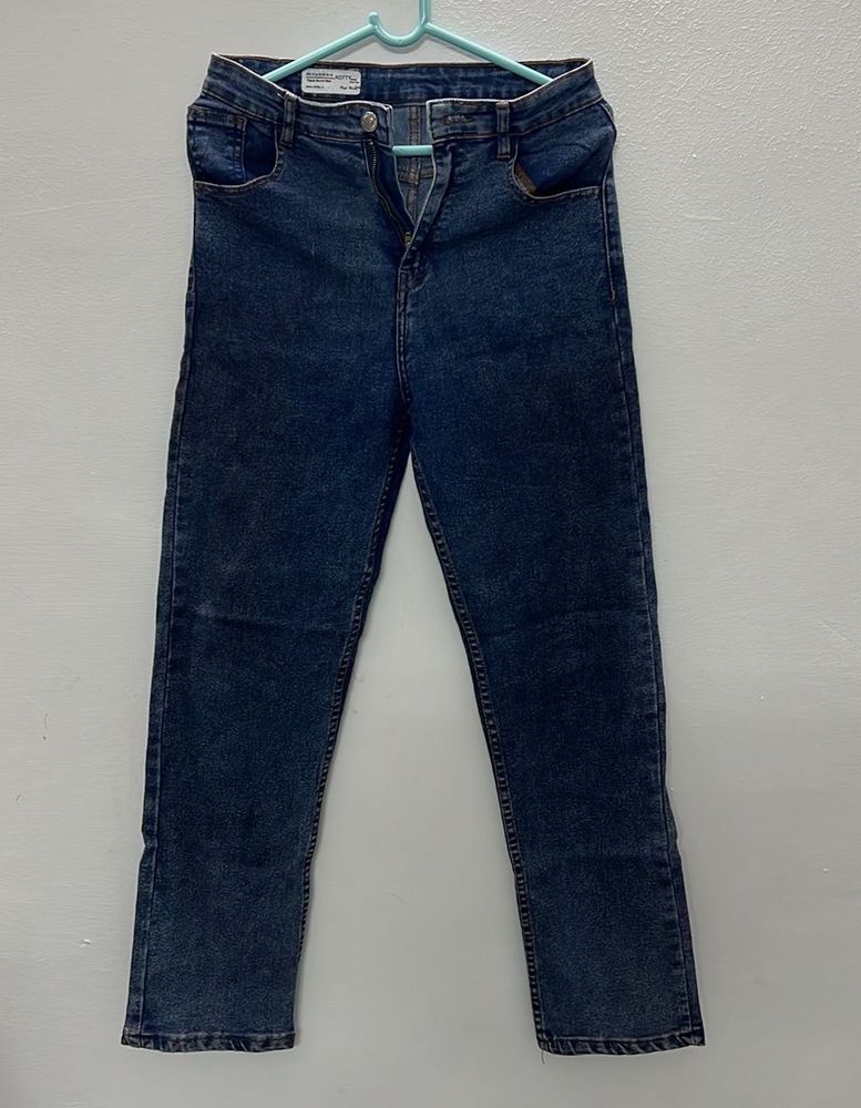 Straight Fit Jeans 👖