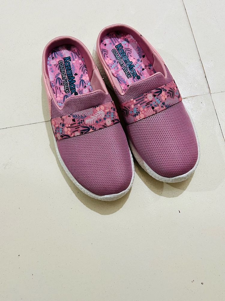 KozmoMax Comfort Walk Shoes