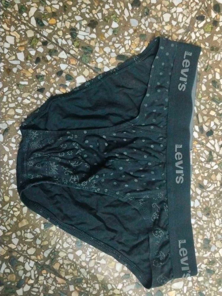 M Size Used Levi's Black Brief