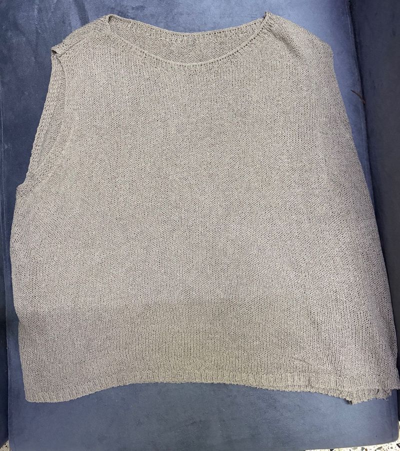 Lightweight Knit Sleeveless Top