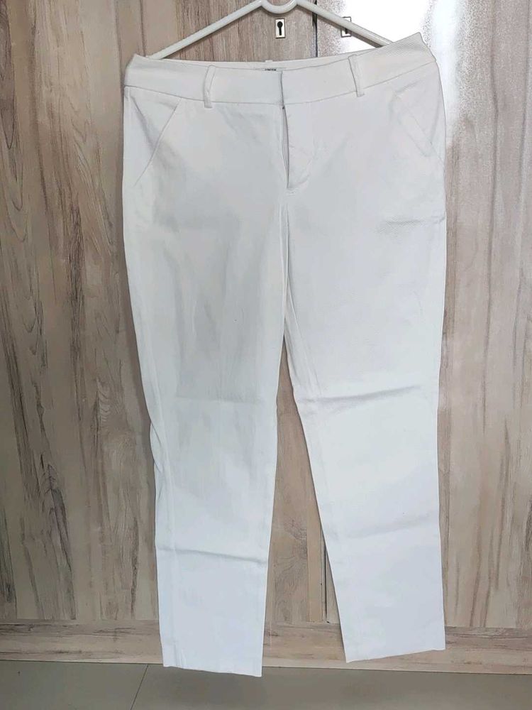 Classic White Cropped Pants
